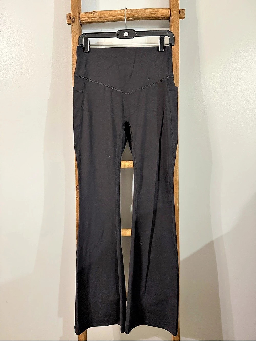 Halara Cloudful Airsoft Flare Leggings Flare Leggings in Black Size Large Tall N